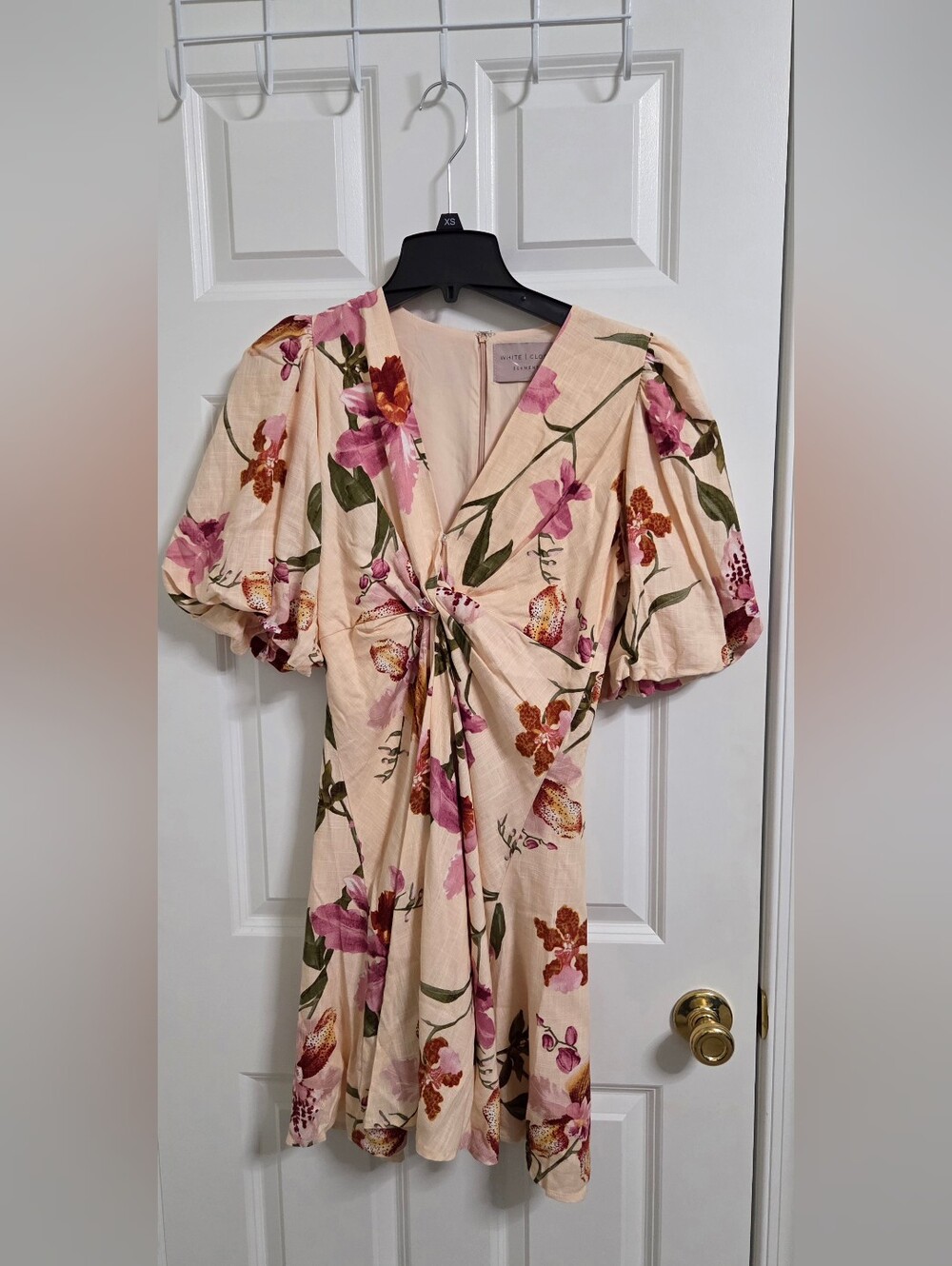 White Closet Elements Floral Dress